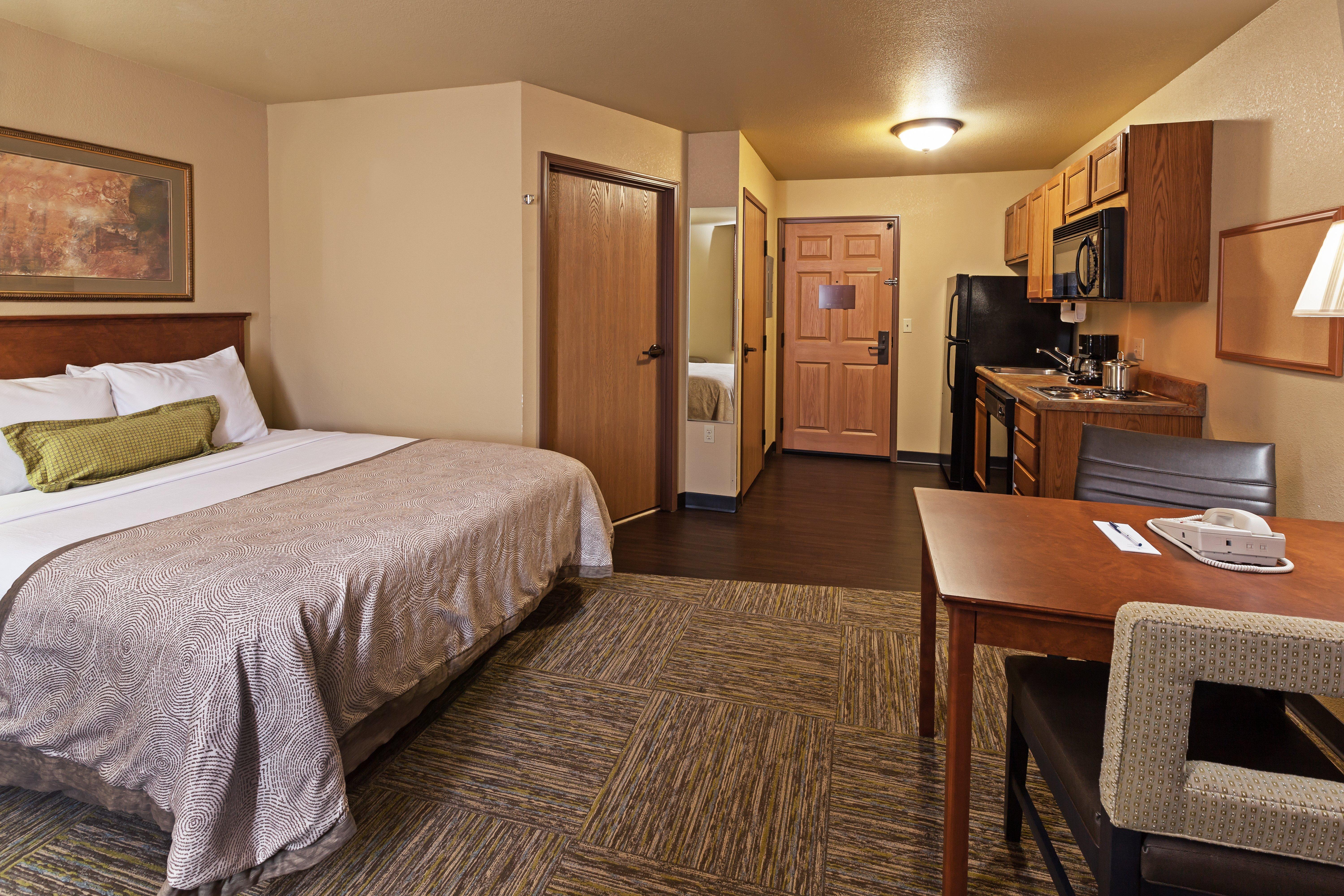Candlewood Suites St. Robert By Ihg Exterior photo