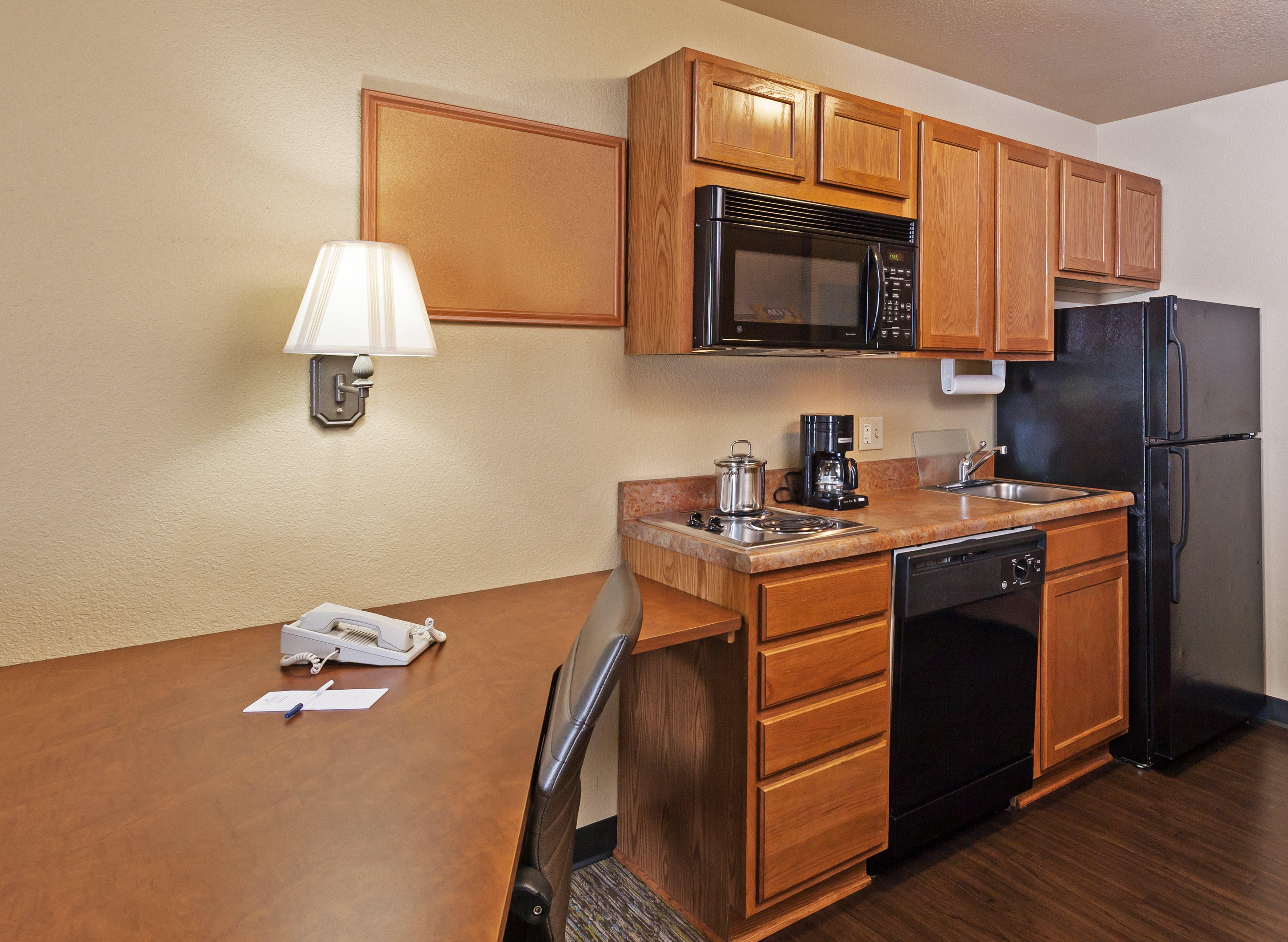 Candlewood Suites St. Robert By Ihg Exterior photo